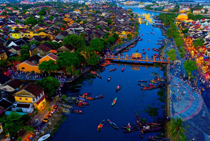 Thu Bon river from above