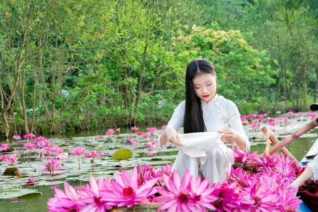 Xuan Huong Lake