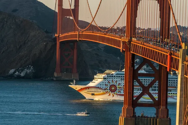 V'Spirit Premier Cruise