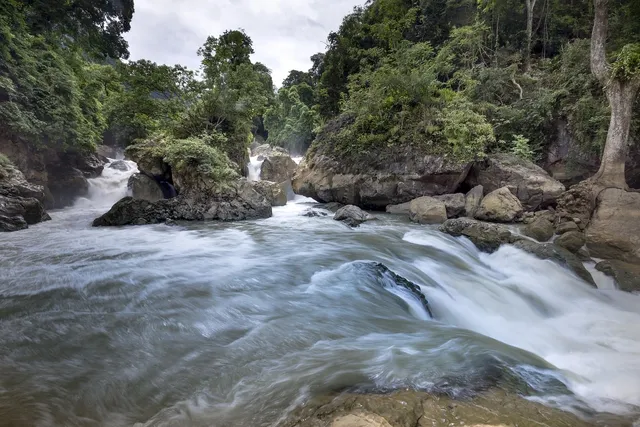 Hieu waterfall